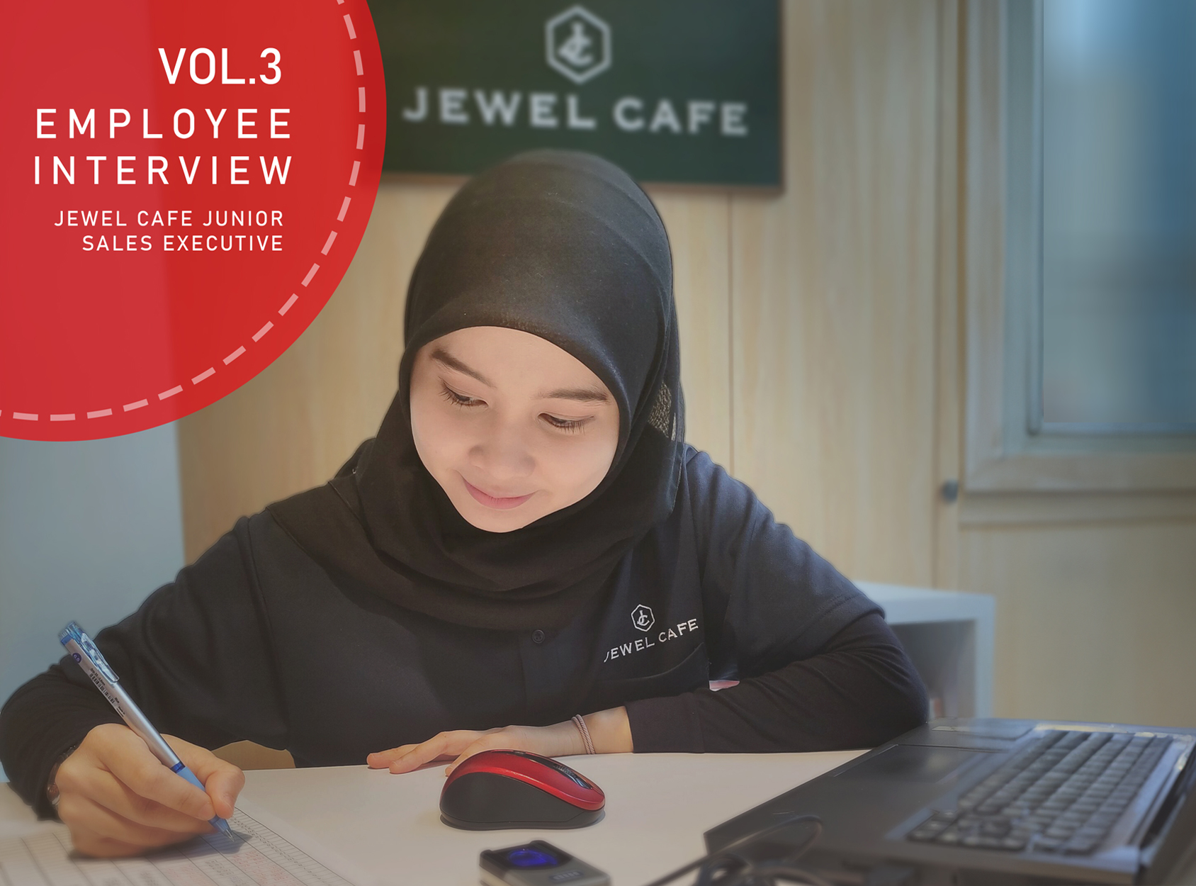 Employee Interview vol.3 – Jewel Cafe Junior Sales Executive