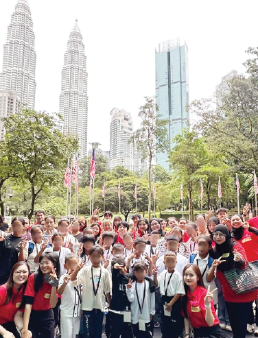 Crane Central x Malaysian Care @ Aquaria - CRANE Inc. head